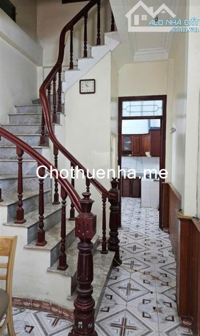 Cho Thuê nhà ngõ Nguyễn Văn Viên, Dương Văn Bé, 40m x 3 tầng, 3 ngủ, 8.5 Triệu