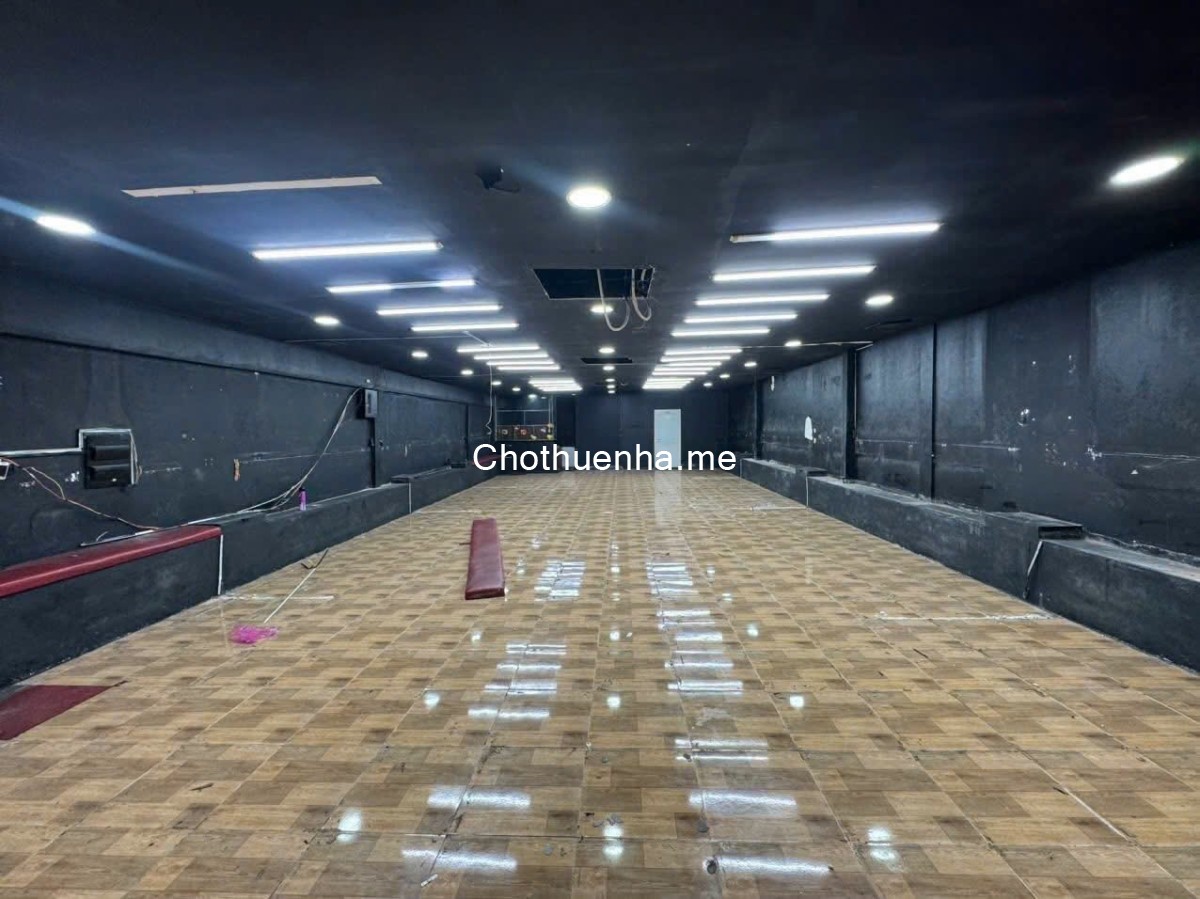Cho thuê nhà đường số 45 Tân Quy, Quận 7, dt 8x20m, giá 32tr