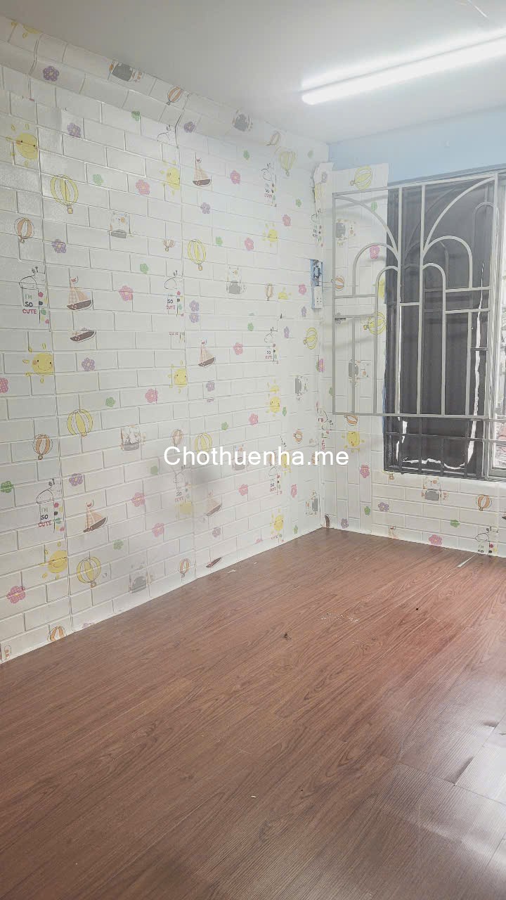 Nhà Nguyên Căn 1 Trệt 2 Lầu – Chỉ 5.5 Triệu/Tháng - Hẻm 95 Lê Văn Lương