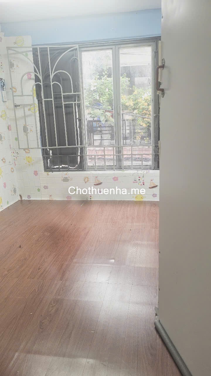 Nhà Nguyên Căn 1 Trệt 2 Lầu – Chỉ 5.5 Triệu/Tháng - Hẻm 95 Lê Văn Lương