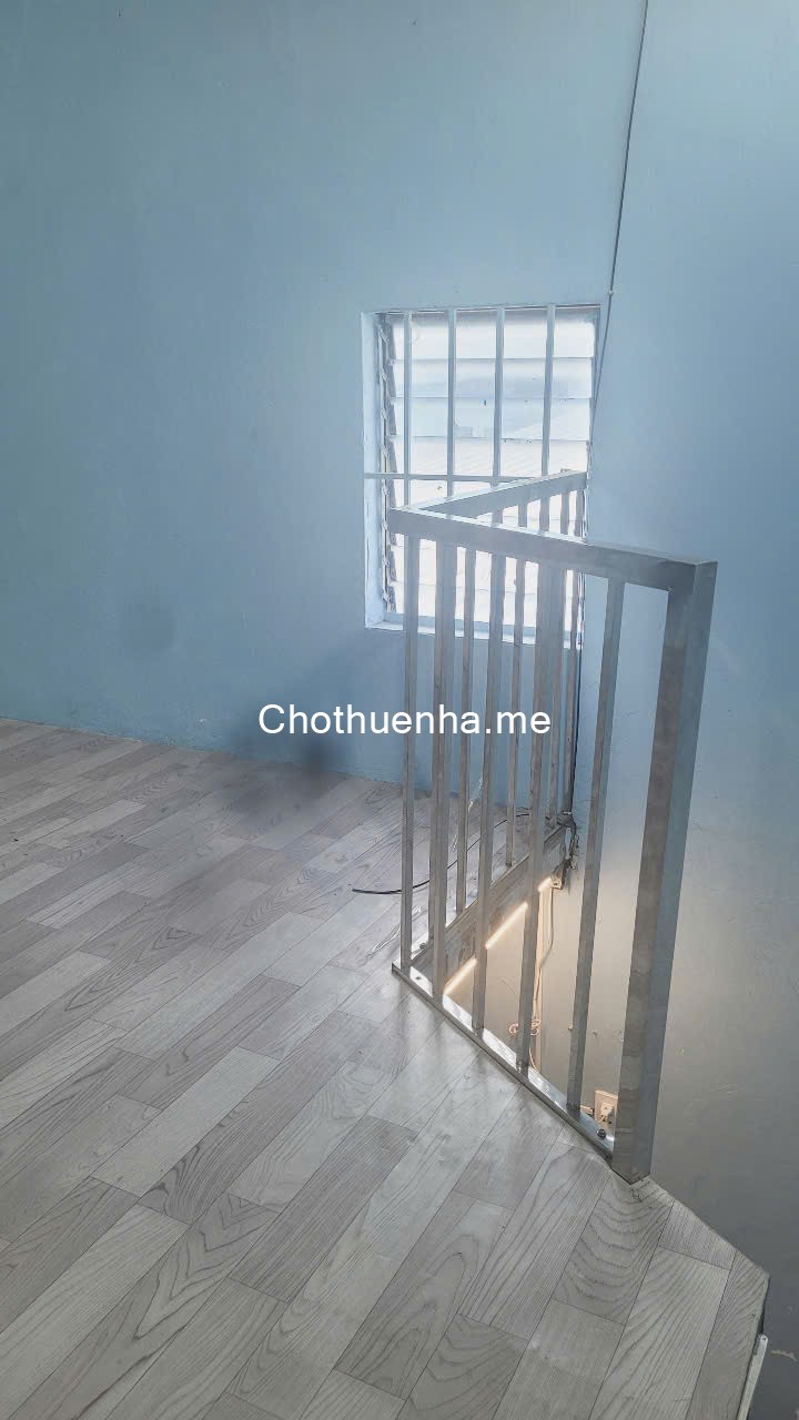 Nhà Nguyên Căn 1 Trệt 2 Lầu – Chỉ 5.5 Triệu/Tháng - Hẻm 95 Lê Văn Lương