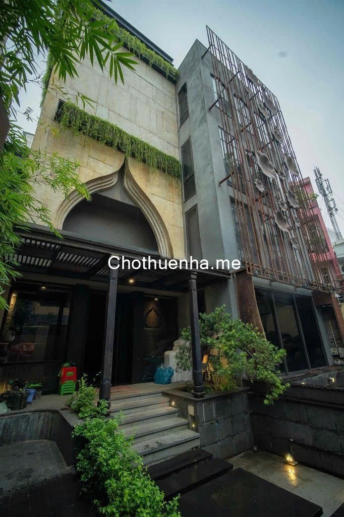 Cho thuê biệt thự siêu rộng – Phan Xích Long, Bình Thạnh