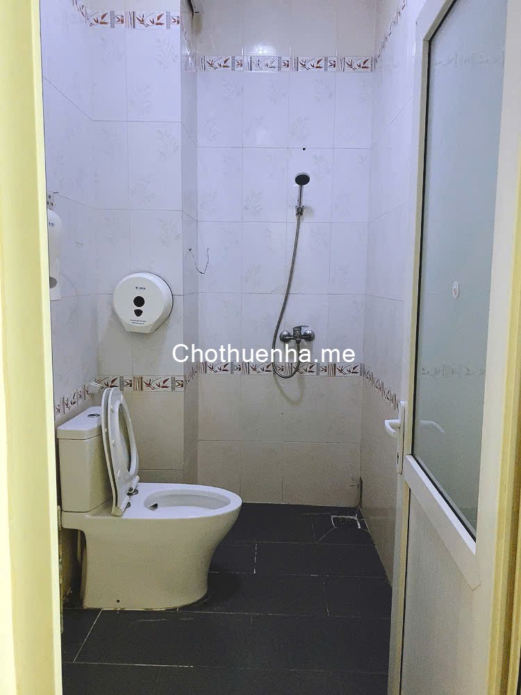 Nhà cho thuê MT trung tâm Quận 1, Tp Hồ Chí Minh, Hầm 5 Tầng, Giao nhà ngay.