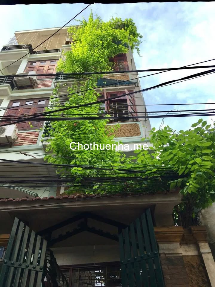 Cho thuê nhà nguyên căn ngõ 645 Vũ Tông Phan, 45m2 x 3 tầng,1 lửng, 4 ngủ, 3 wc, 13.3 Triệu