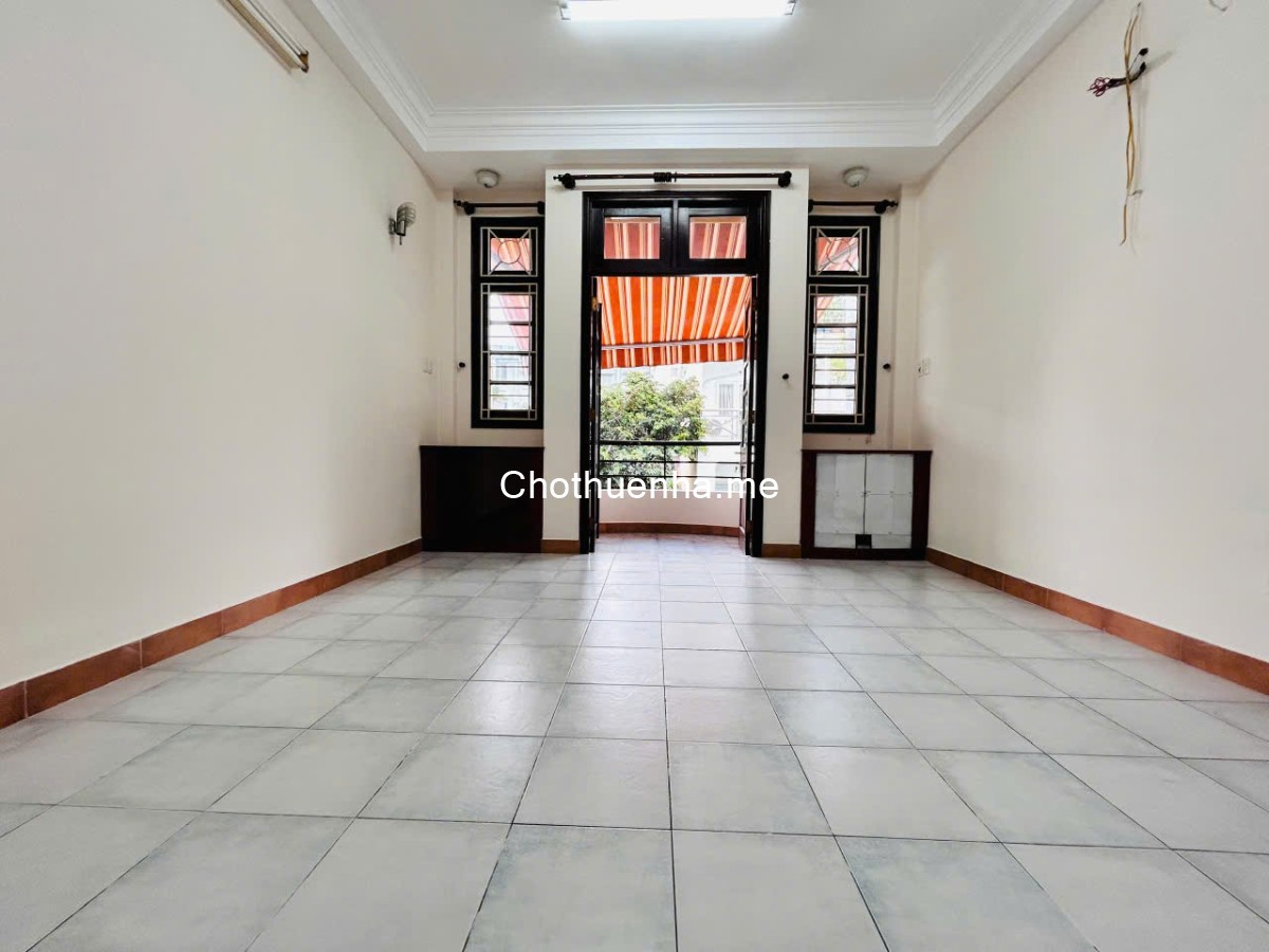 Cho thuê nhà gần nhà thờ Tân Định, chợ Tân Định, bệnh viện Quận 1