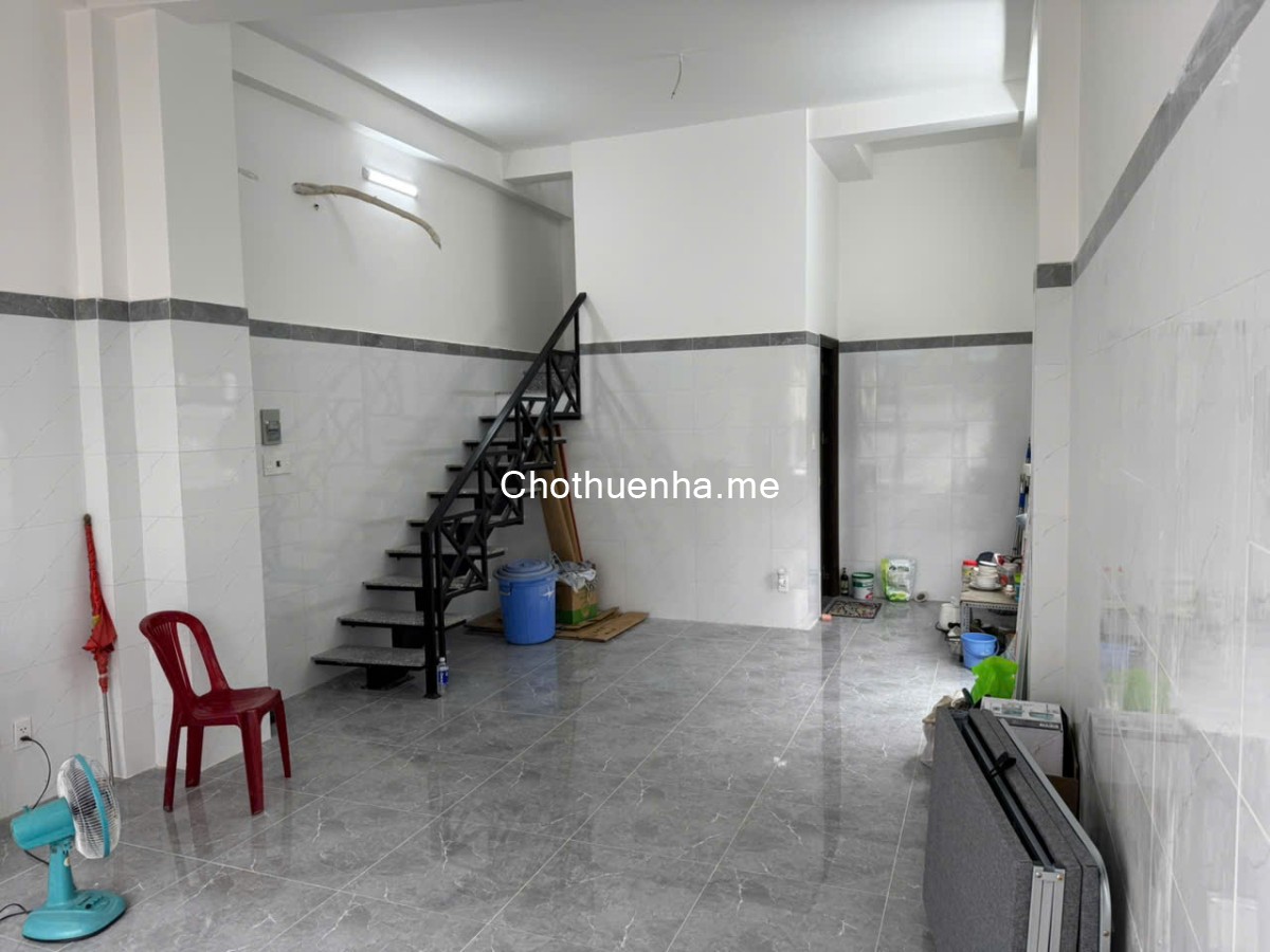 Cho thuê nhà nguyên căn mặt tiền, phù hợp làm văn phòng, spa, cửa hàng sửa ĐT