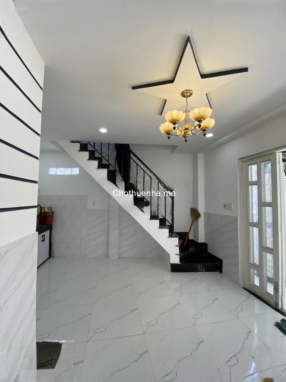 Nhà Mặt Tiền Cho Thuê Giá Rẻ Lê Quang Định Bình Thạnh gần Chợ Bà Chiểu, Nguyễn Văn Đậu