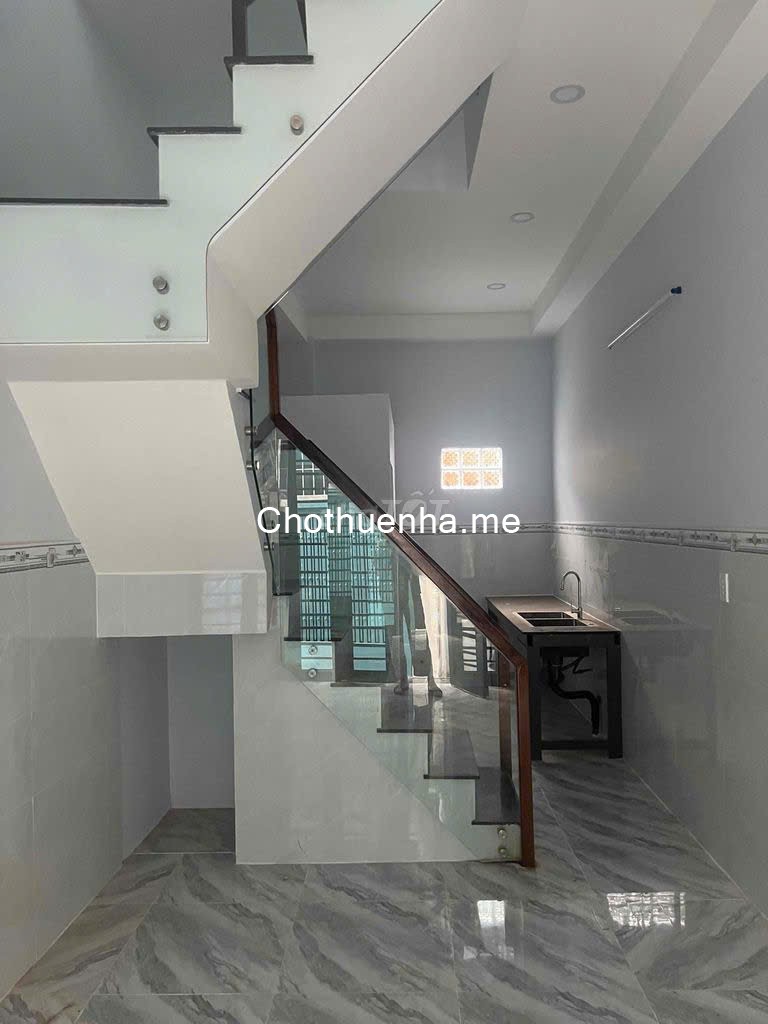 Cho thuê nhà nguyên căn mới xây – Hẻm đường số 10, trung tâm Q7