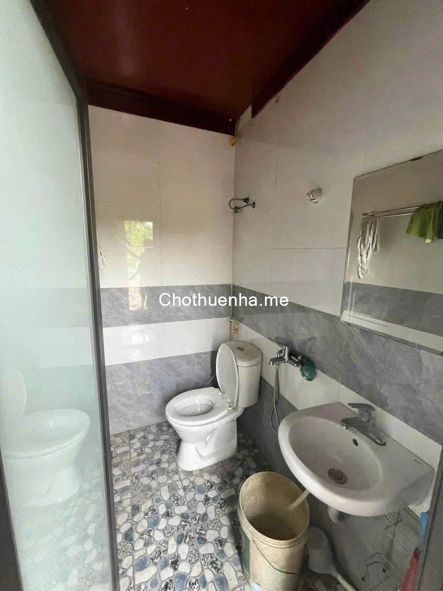 Cho thuê nhà nguyên căn ngõ 1277 Giải Phóng, 35m x 1.5 Tầng 2 ngủ 1 wc, 6 Triệu