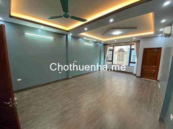 Cho thuê nhà Phố Vọng, 70m2, 6 tầng, thang máy phân lô MT5m, 7PN, 5 WC, 36 Triệu