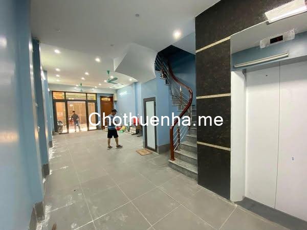 Cho thuê nhà Phố Vọng, 70m2, 6 tầng, thang máy phân lô MT5m, 7PN, 5 WC, 36 Triệu