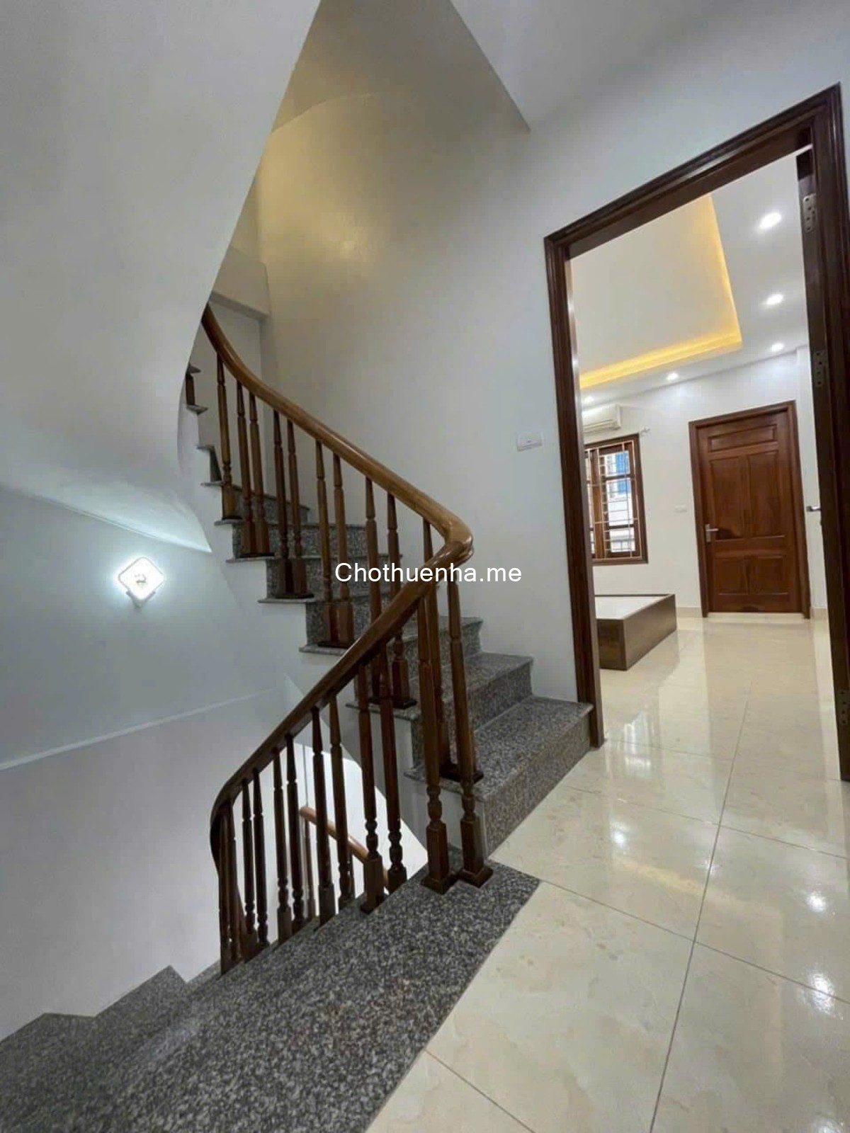 Cho thuê nhà Định Công Thượng, 38m2 x 4 tầng, 4 ngủ, 12 Triệu KD online, ở gia đình