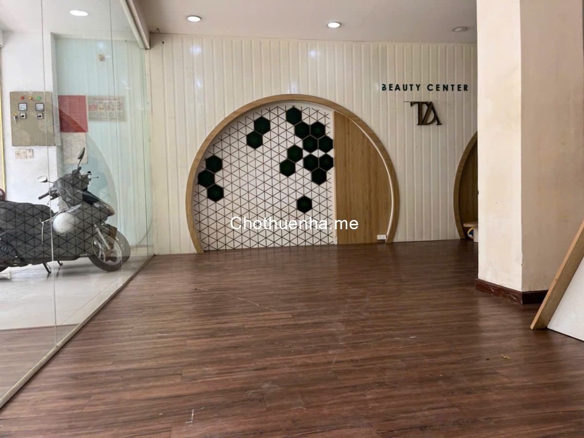 Cho thuê nhà MTKD Quận 10, DT: 8x16, 4 Tầng, DTSD: 500m2, Kinh doanh đa ngành.