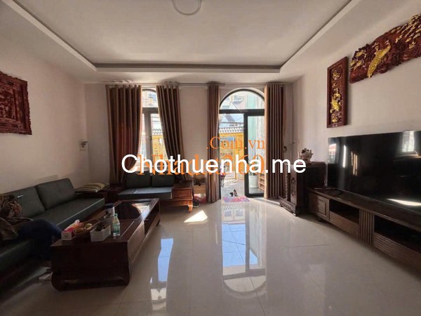 Cho thuê khách sạn Nguyễn Thị Nghĩa, P. Xuân Hương – Đà Lạt – 8PN