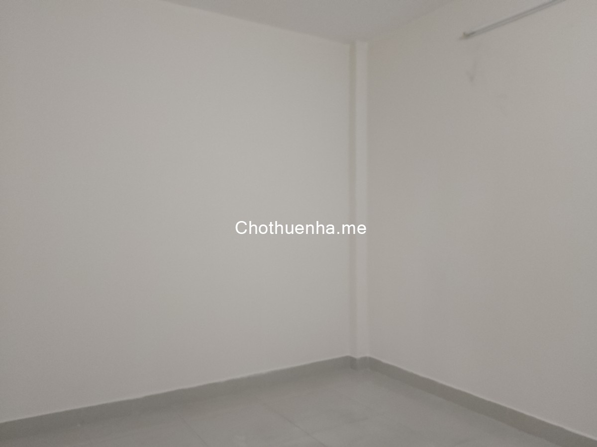 Cho thuê nhà nguyên căn 3 tầng + 4 phòng ngủ, hẻm xe hơi đường Nguyễn Tuyển