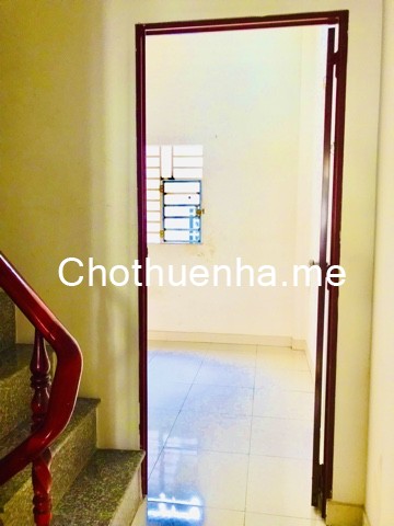 Nhà cho thuê, hẻm trước nhà thông, 3pn(1pn có gác lửng), 2wc, sân để xe máy, giếng trời, kho chứa đồ