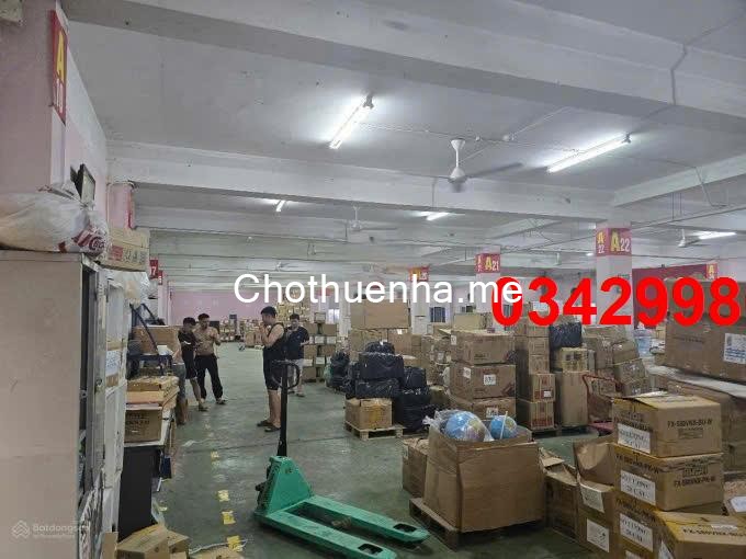Cho thuê tòa nhà tại Vạn Phúc, Hà Đông, Hà Nội 800m *4 tầng xe contianer đỗ cửa giá rẻ
