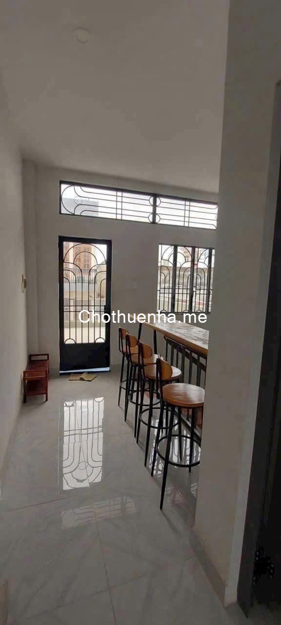 Cho thuê nguyên căn biệt thự sân vườn Huỳnh Tấn Phát - Quận 7