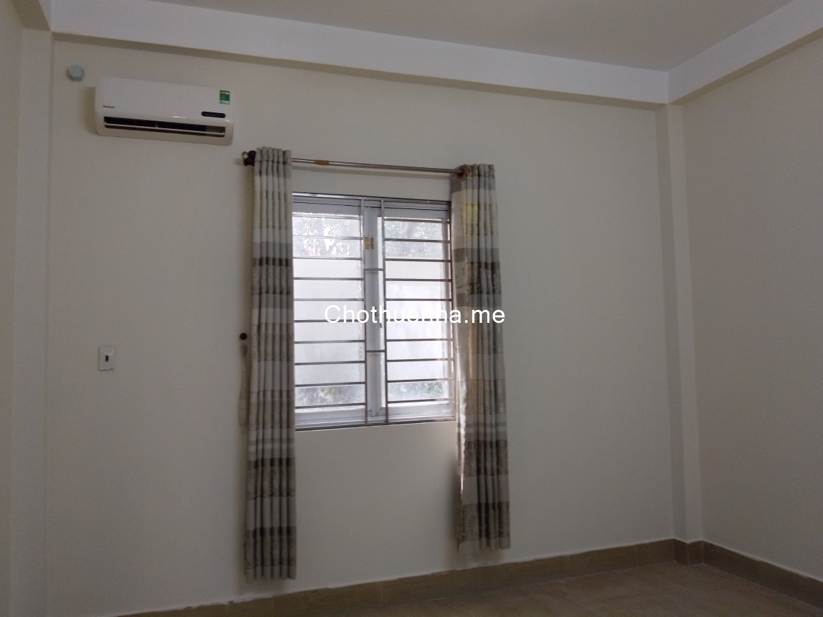 Cho thuê nhà nguyên căn 3 tầng + 4 phòng ngủ, hẻm xe hơi đường Nguyễn Tuyển