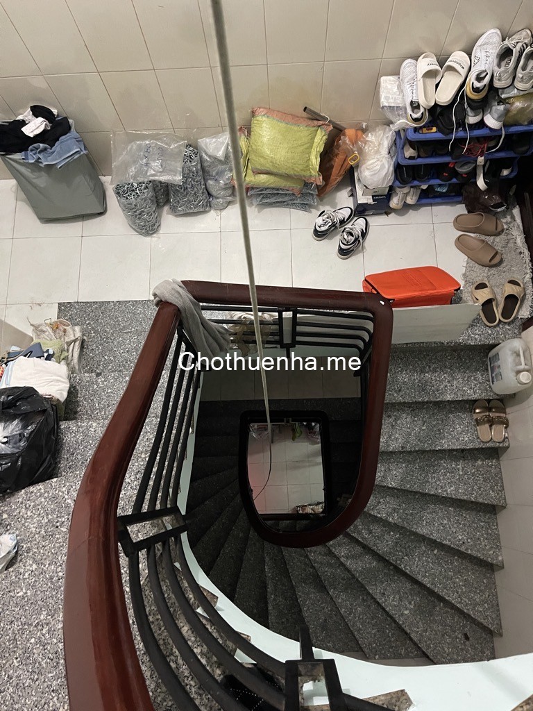 Cho thuê nhà 103 Nguyễn Tiểu La, diện Tích 4.4x12, kết cấu trệt lầu 3 pn, giá 15tr