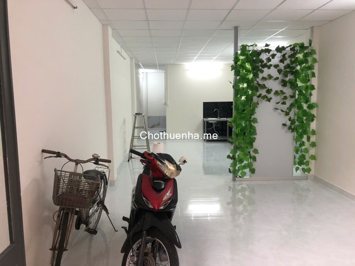 Nhà quận 11 - 56m2, 2 phòng ngủ, nhà mới 99%, hẻm an ninh yên tĩnh