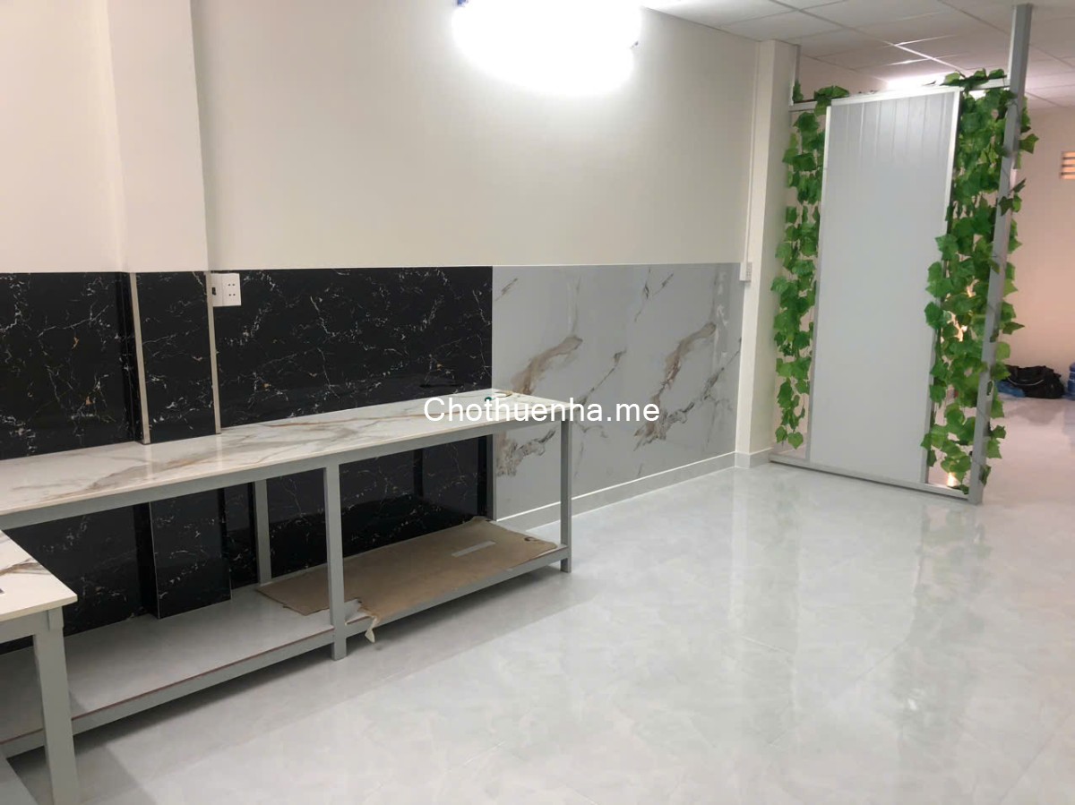 Nhà quận 11 - 56m2, 2 phòng ngủ, nhà mới 99%, hẻm an ninh yên tĩnh