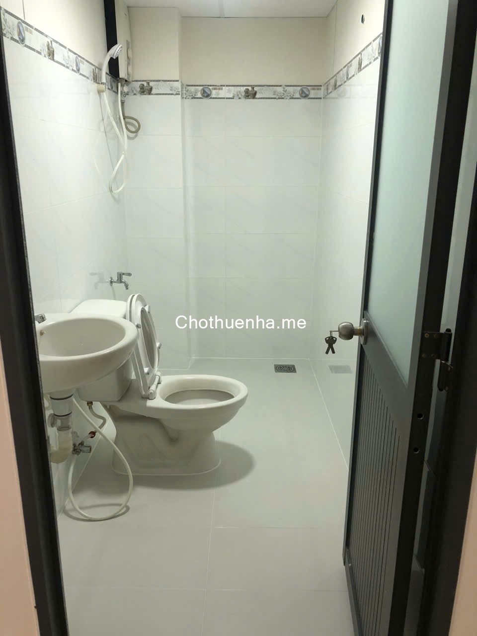Nhà quận 11 - 56m2, 2 phòng ngủ, nhà mới 99%, hẻm an ninh yên tĩnh