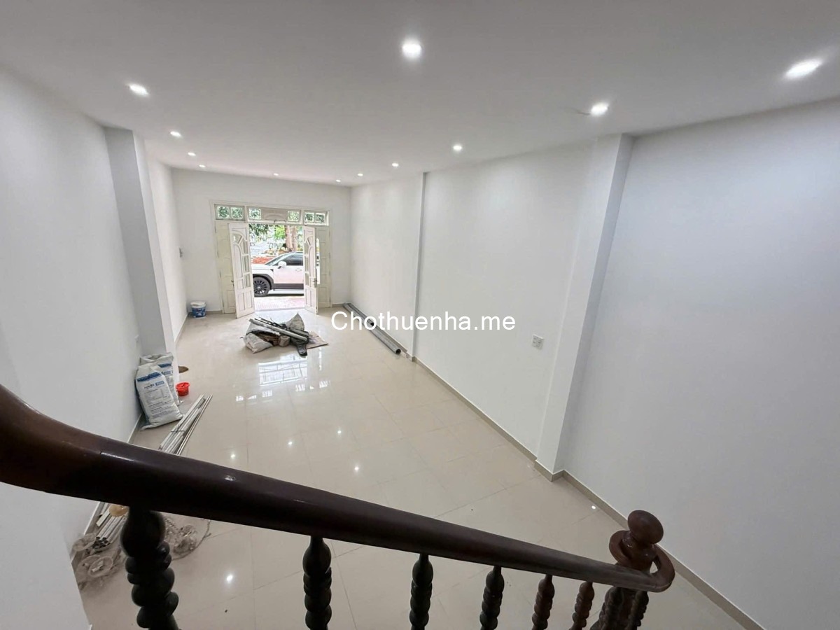 Cho thuê villa 9 phòng ngủ Tô Hiến Thành Phường 3 Đà Lạt