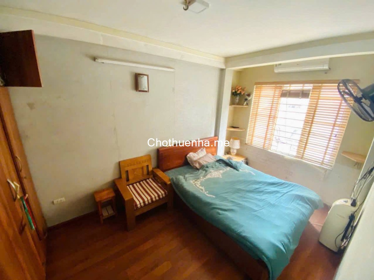 Cho thuê nhà ngõ 147 Tân Mai, 4 tầng x 33m2, 3 ngủ, full đồ vào ngay