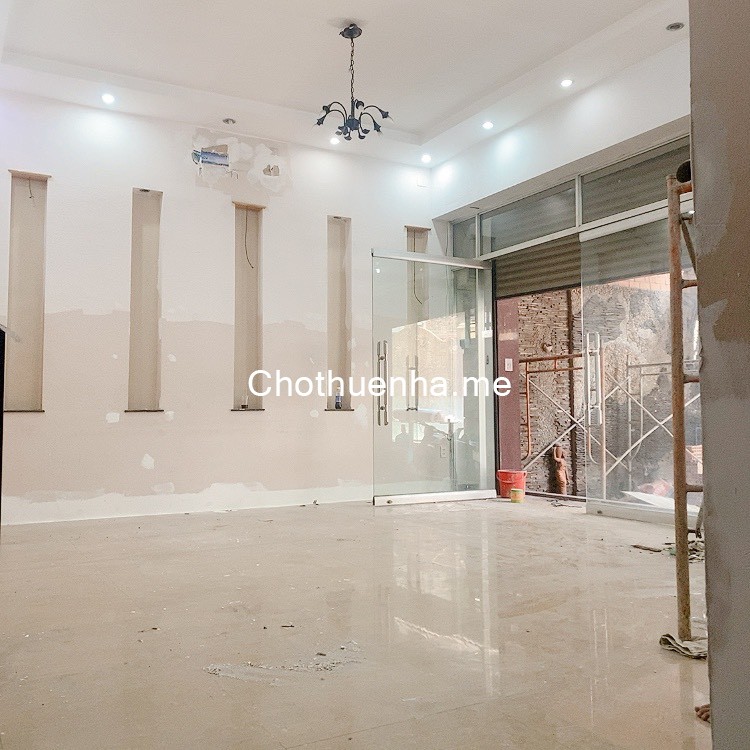 Chính chủ cho thuê nhà MTKD sát bên nhà ga sân bay TSN, Tân Bình, DTSD: 400m2, DTĐ: 12x12