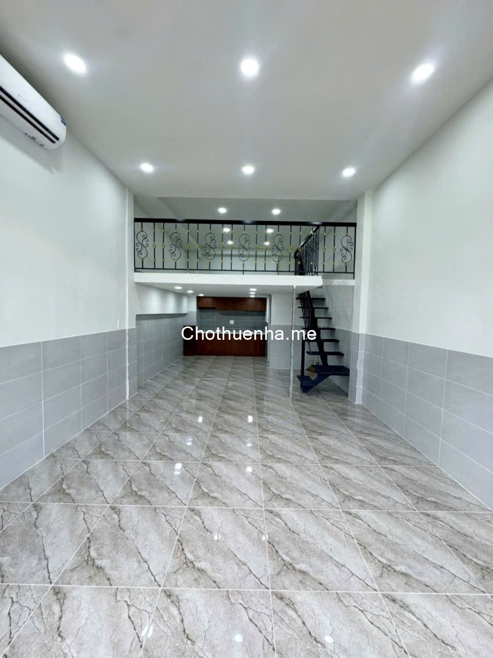 Cho thuê mặt bằng kinh doanh 1 trệt lửng Lê Văn Lương Quận 7