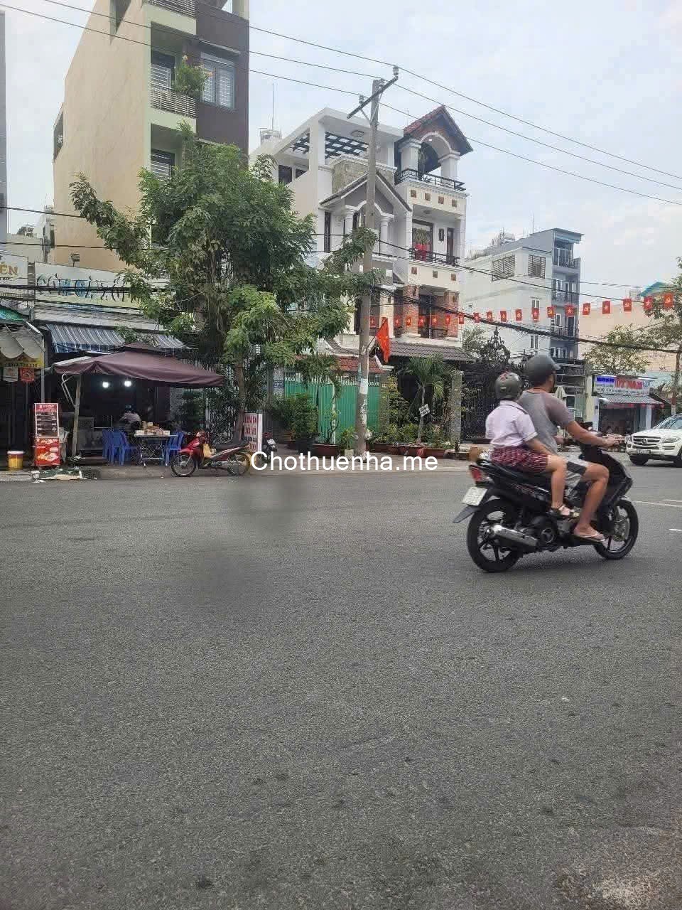 Cho thuê mặt bằng đường Lâm Văn Bền và Cu Xa Ngan Hang cách trường ĐH Nguyễn Hữu Thọ 20m2