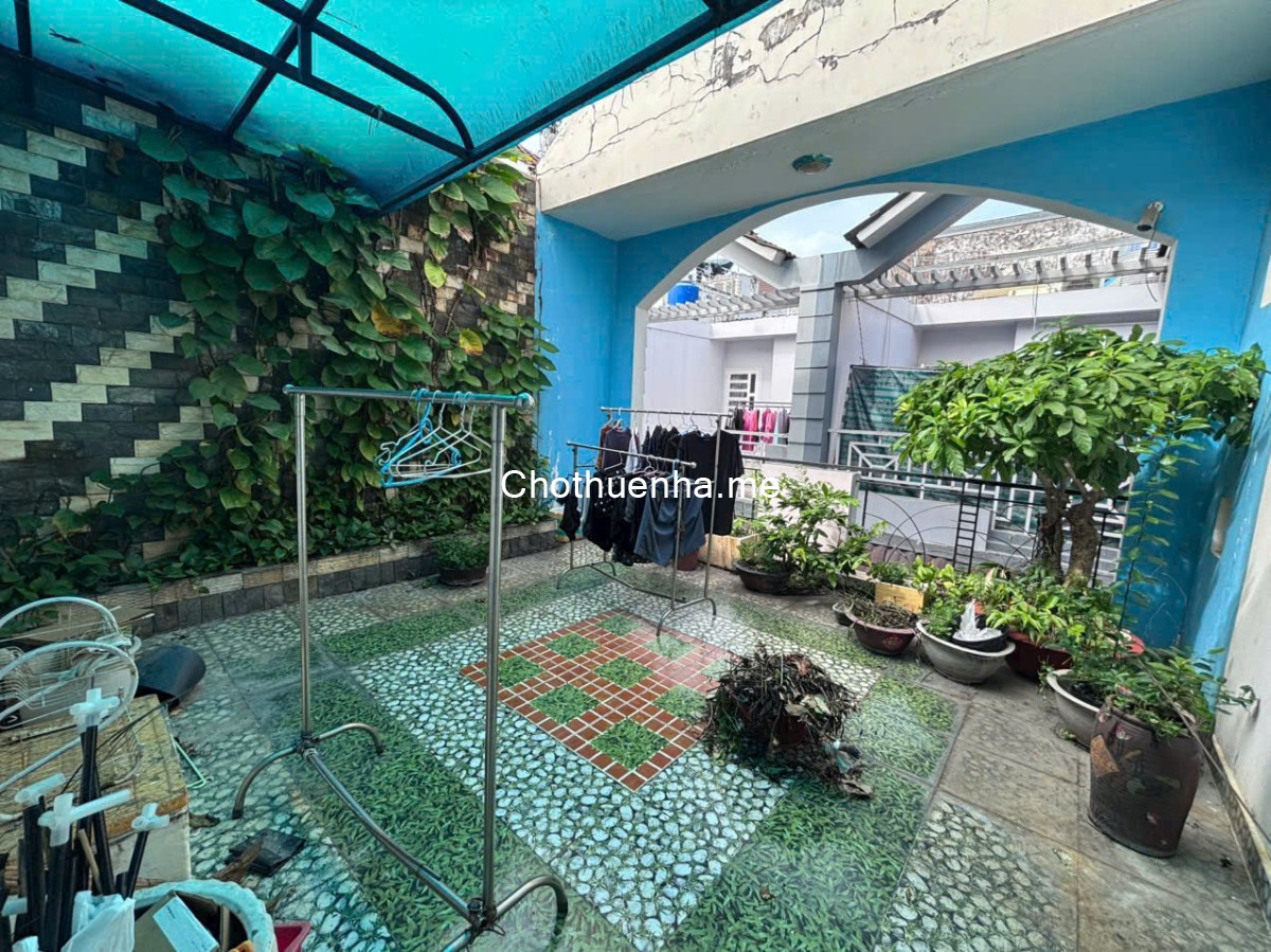 Nhà nguyên căn Q7, xe hơi tới cổng, 5 x 15m – 1 trệt, 2 lầu, sân thượng