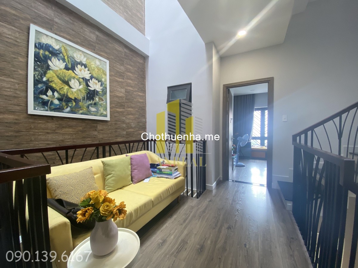 Nhà 3 Lầu Full Nội Thất Hiện Đại - Gara Xe Hơi - Giá 40 Triệu