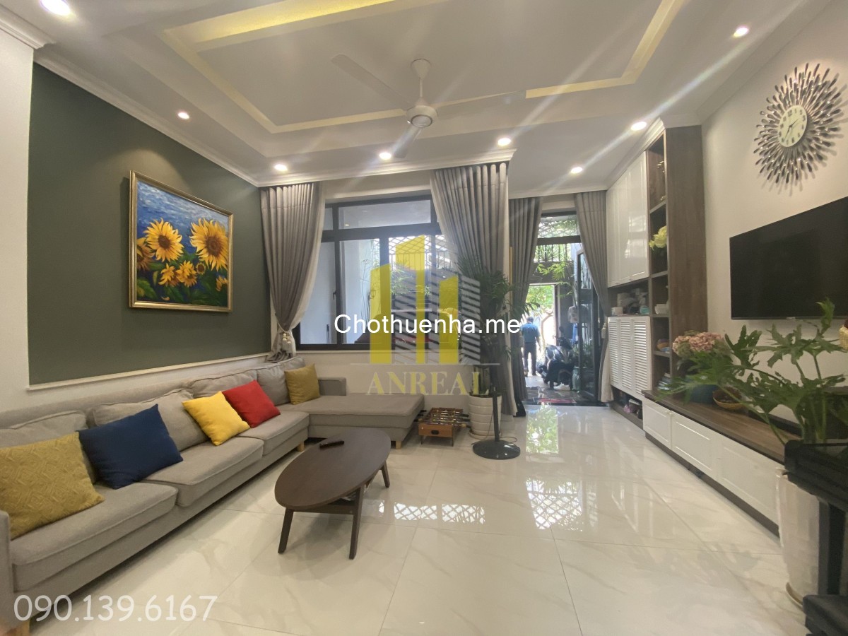 Nhà 3 Lầu Full Nội Thất Hiện Đại - Gara Xe Hơi - Giá 40 Triệu