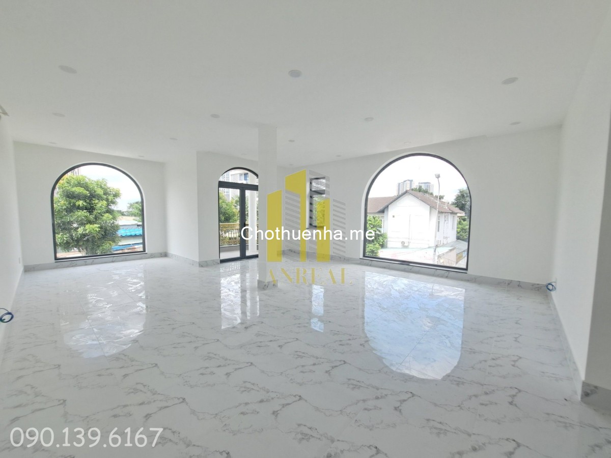 Cho Thuê Căn Góc Hiện Đại 3 Lầu Trống Suốt Giá 59 Triệu