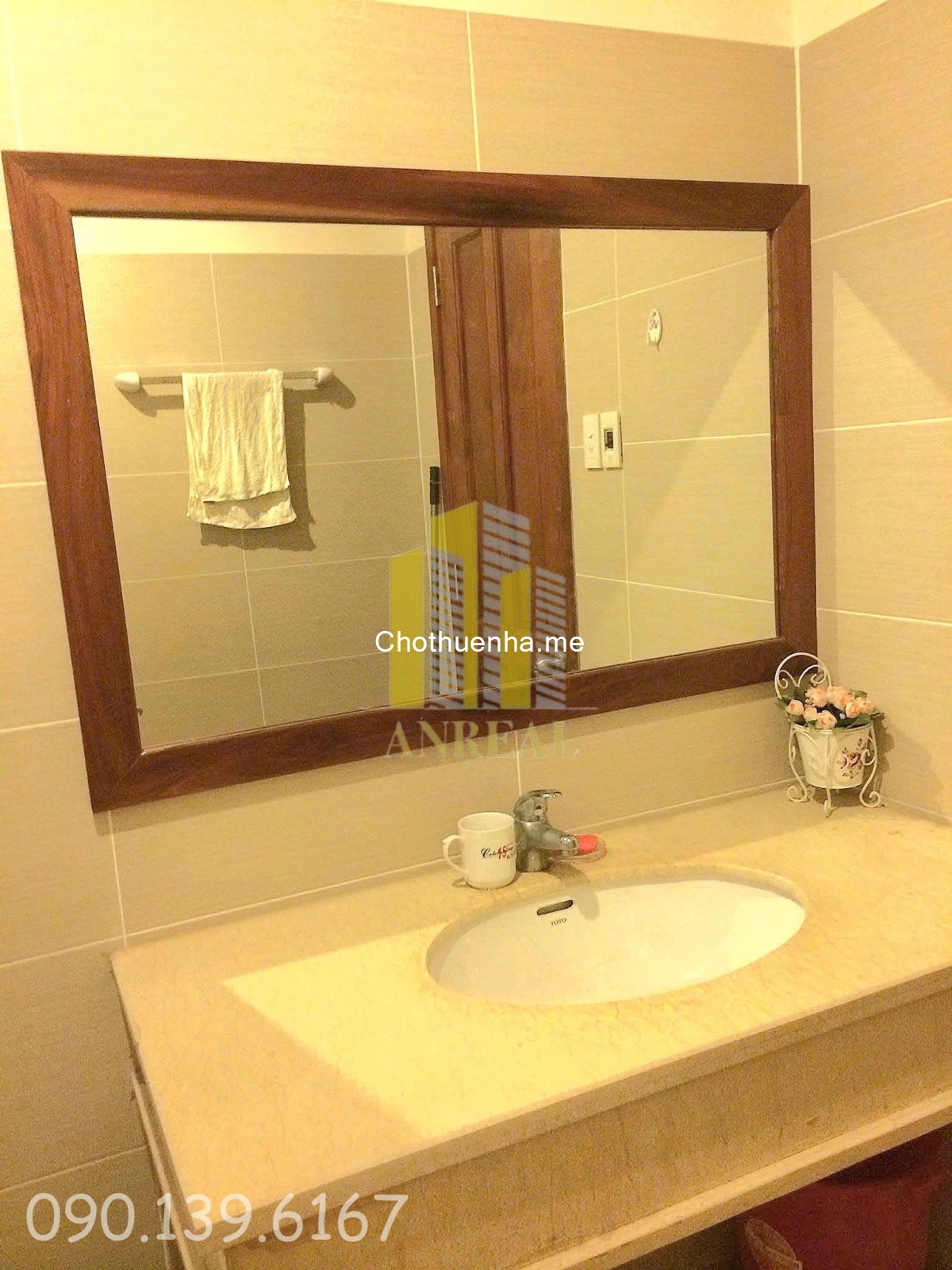 Villa Phố Có Hầm 3 Lầu - 5 Phòng Ngủ Giá 40 Triệu