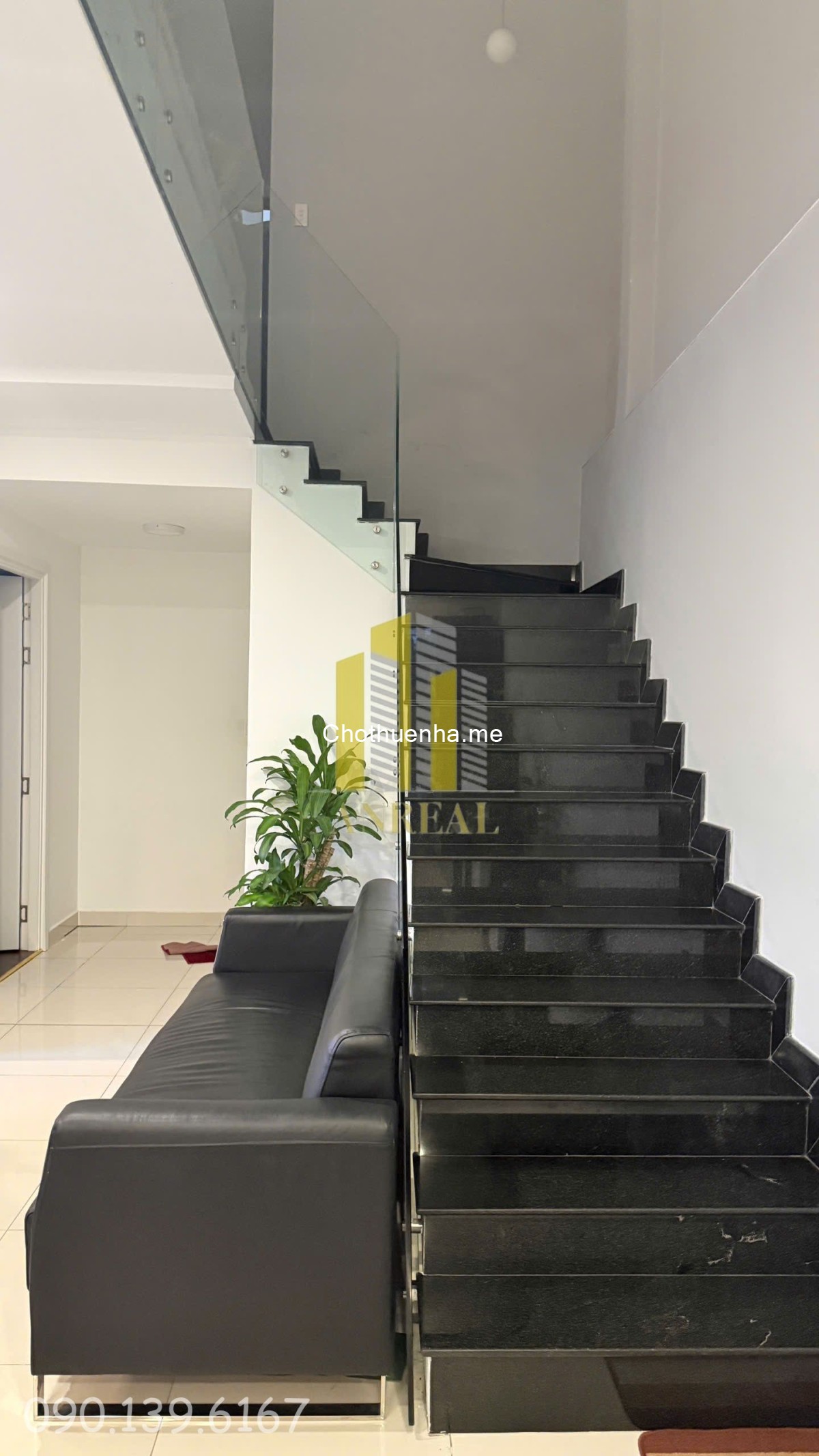 Cho Thuê Biệt Thự Căn Góc Đường Trần Não Giá 38 Triệu