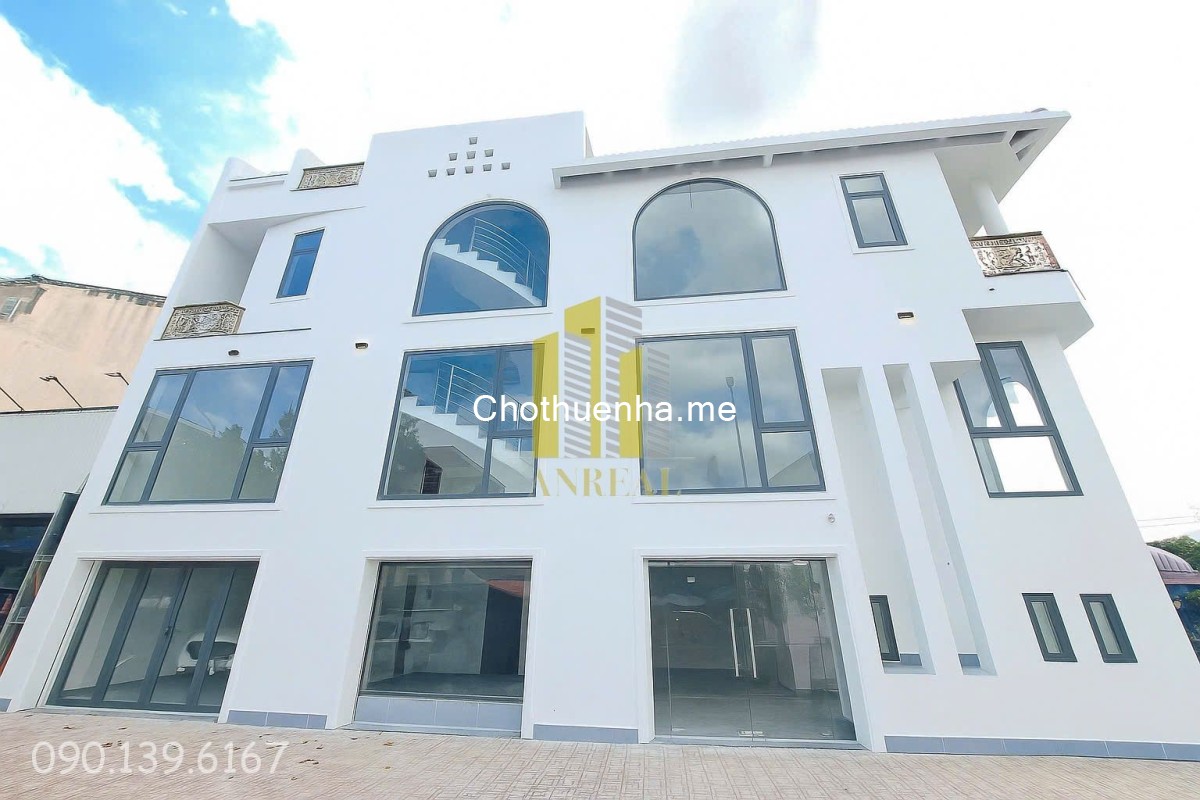 Cho Thuê Căn Góc Hiện Đại 3 Lầu Trống Suốt Giá 59 Triệu