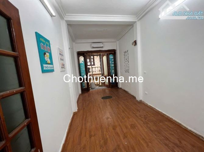 Cho thuê nhà ngõ Chùa Bộc, 4 tầng, 30m2, 4 ngủ, 13 Triệu ở tối đa 6 người