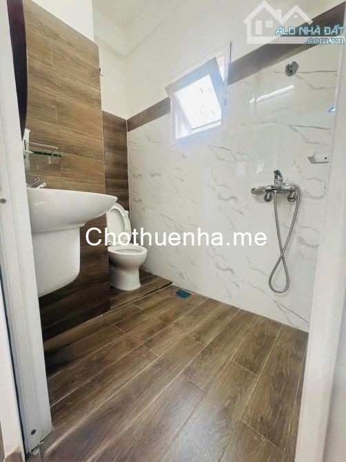 Cho thuê khách sạn đường Lê Quý Đôn, Phường 5, Đà Lạt, 13PN full nội thất