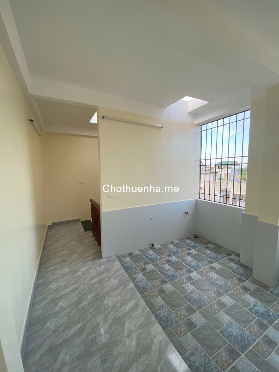 Cho thuê nhà Khuyến Lương, Hoàng Mai, 5 tầng, 35m2, 4 ngủ vào ngay