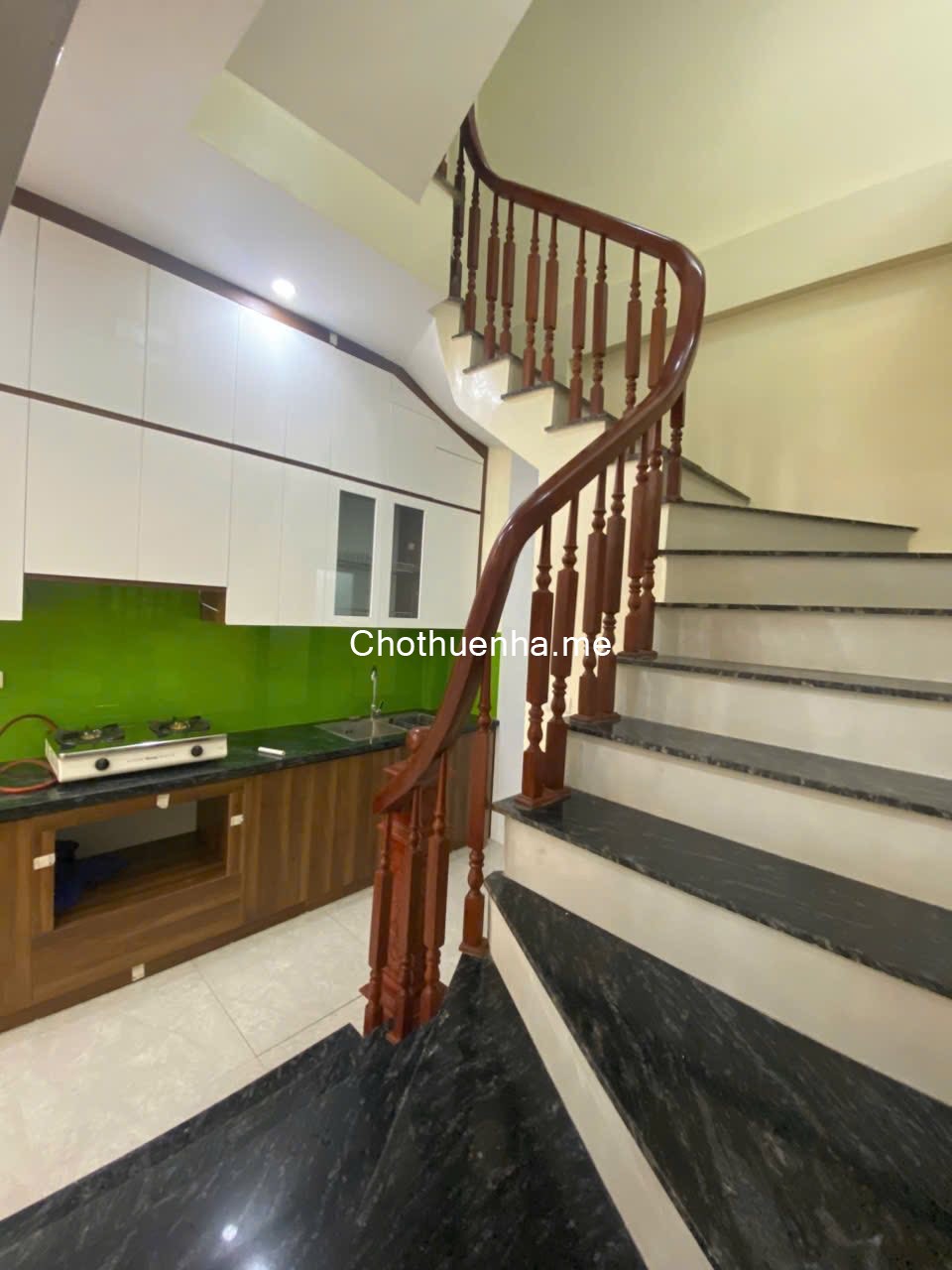 Cho thuê nhà Khuyến Lương, Hoàng Mai, 5 tầng, 35m2, 4 ngủ vào ngay