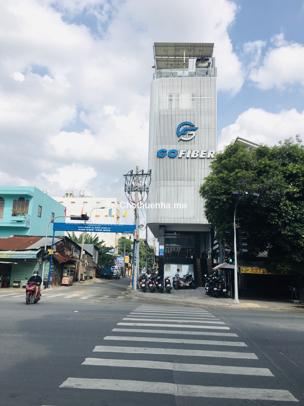 Cho thuê nhà 2 mặt tiền 231 đường Tây Thạnh, DT: 5 X 22, 1 hầm, 6 lầu, 8wc, 809m2, mới như hình