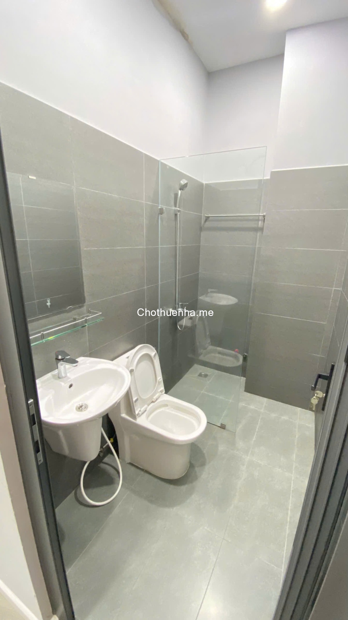 Cho Thuê Nhà MT cư xá Bình Thới p14, Q11 DT:4x17m 2 lầu 2pn 17tr