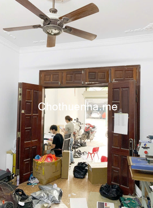 Cho thuê nhà nguyên căn ngõ 1151 Giải Phóng 3 tầng x 4 ngủ, 16 triệu làm văn phòng, kho