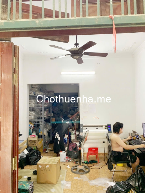 Cho thuê nhà nguyên căn ngõ 1151 Giải Phóng 3 tầng x 4 ngủ, 16 triệu làm văn phòng, kho