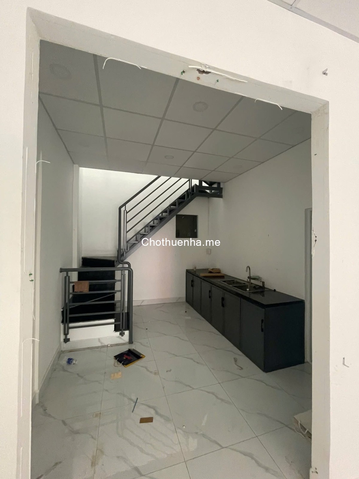 Cho thuê NNC mặt tiền Hưng Phú P9Q8. Giá 18 triệu