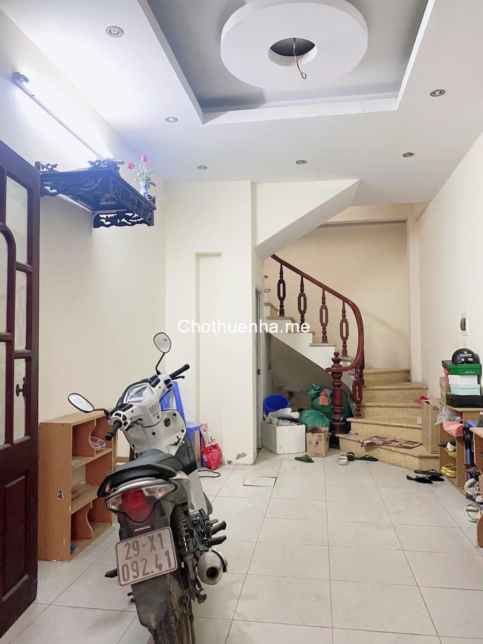 Cho thuê nhà phố Nguyễn Đức Cảnh, 4 tầng x 32m2, 9.5 Triệu tháng