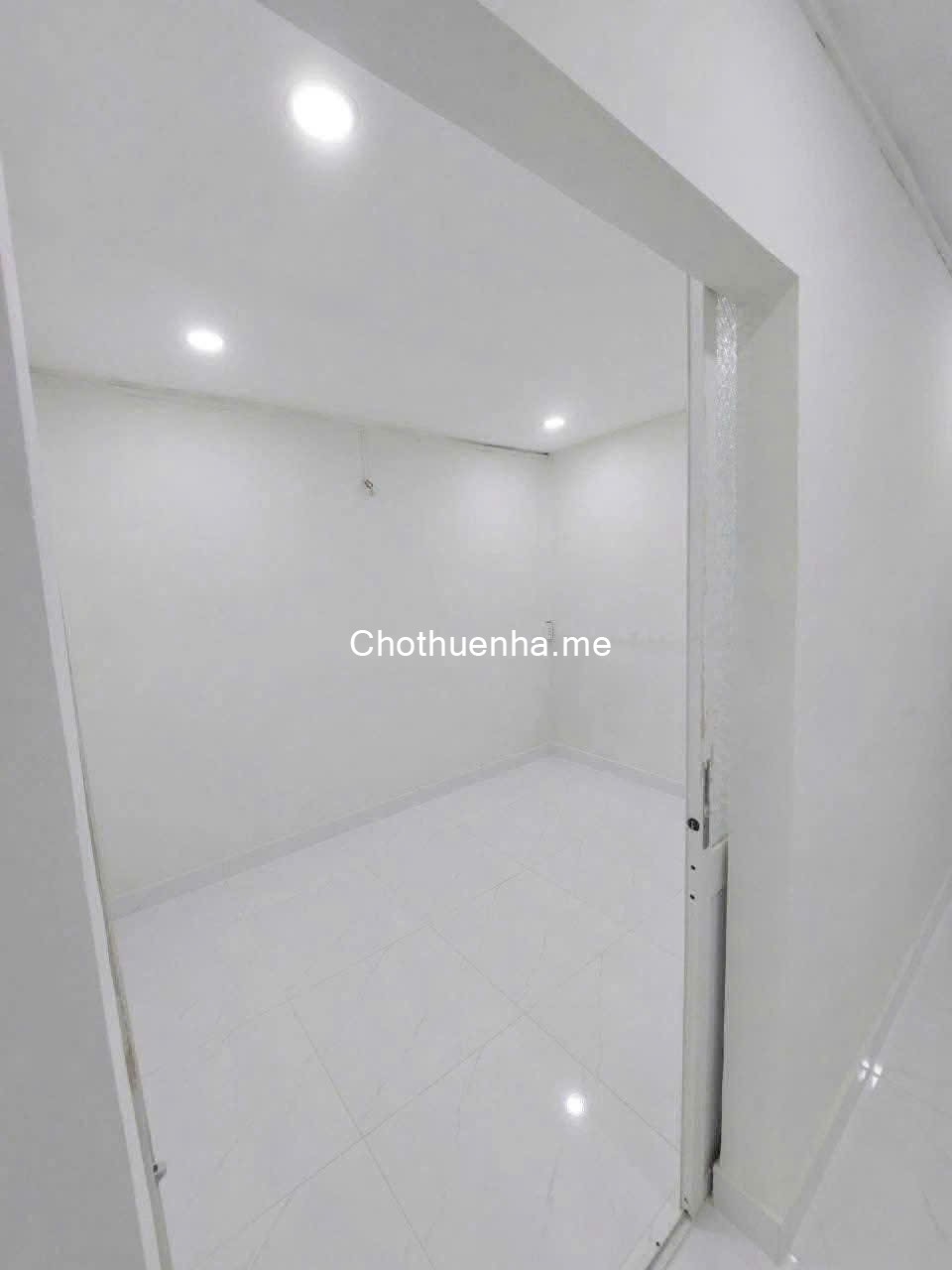 Cho thuê nhà nguyên căn hẻm Nguyễn Thị Thập, Tân Phong, 1 trệt 1 lầu, 3PN – 2WC